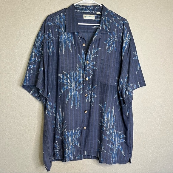 Caribbean Blue Floral Men's Button Down Hawaiian Shirt Size XXL - Picture 1 of 13